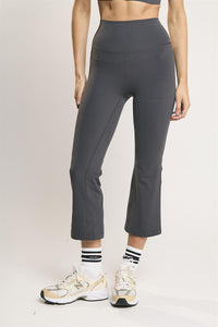 Signature Graphite-Grey Capri Leggings