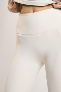 Signature White Flare Leggings